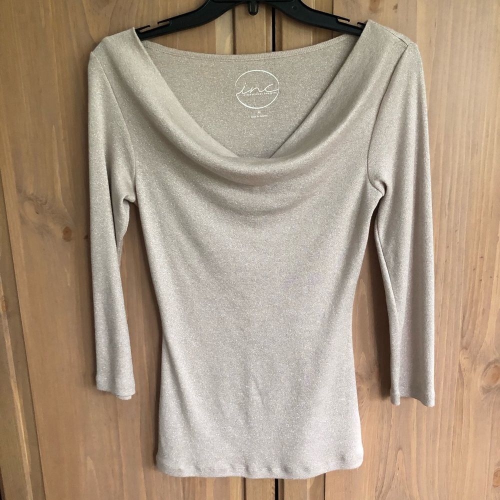 SWEATER. 👚 INC women’s silver long sleeve top